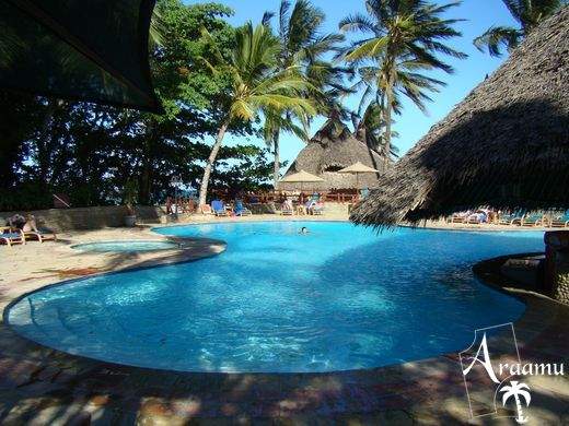Kenya, Pinewood Village Beach Resort****