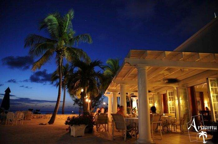 Kajmán-szigetek, Grand Cayman Beach Suites*****
