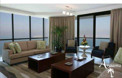 Dubai, Oasis Beach Tower*****