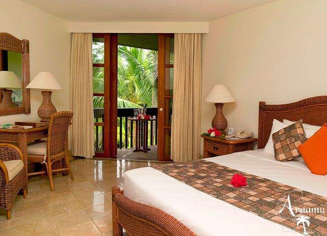 Fidzsi-szigetek, The Warwick Fiji Resort & Spa****+