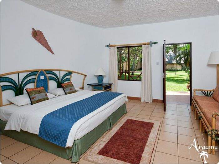 Kenya, Neptune Paradise Village****