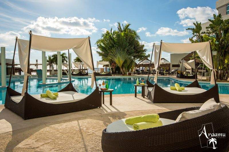 Mexikó, Me Cancun****+