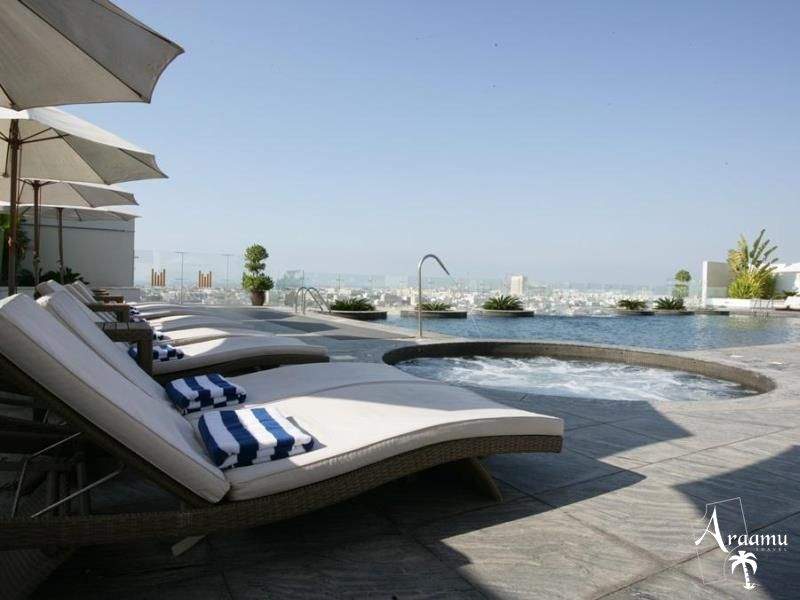 Dubai, Millennium Plaza*****