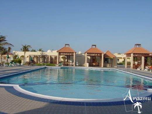 Dubai, Umm Al Quwain Beach****