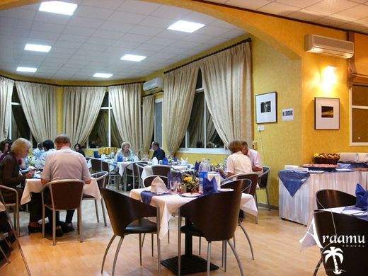 Dubai, Umm Al Quwain Beach****