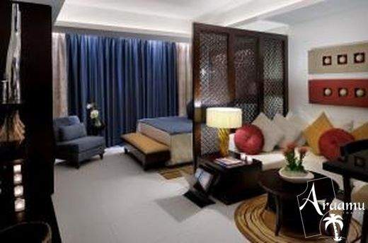 Dubai, The Address Hotel*****