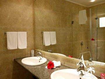 Seychelle-szigetek, Coco de Mer Hotel & Black Parrot Suites****