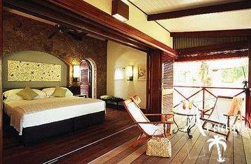 Seychelle-szigetek, Paradise Sun Praslin****