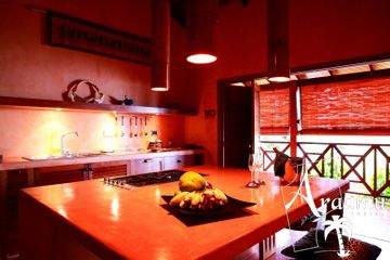 Seychelle-szigetek, Villa Lialdo****