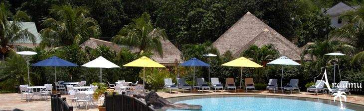 Seychelle-szigetek, La Reserve Hotel****