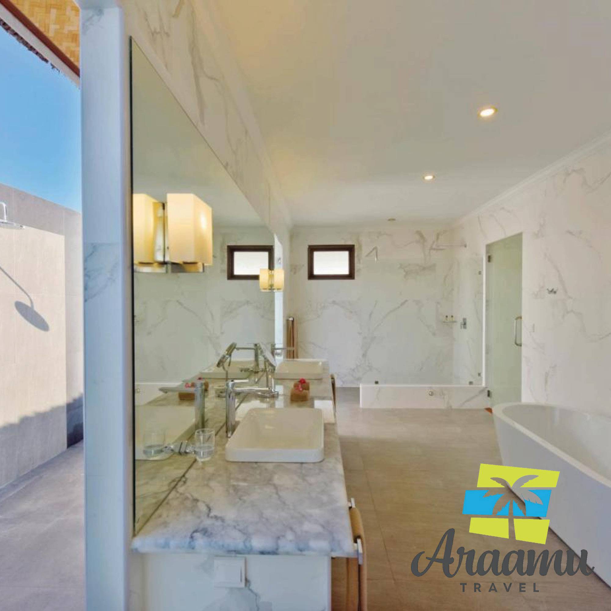 Maldív-szigetek, Dreamland Unique Island Resort & Spa****