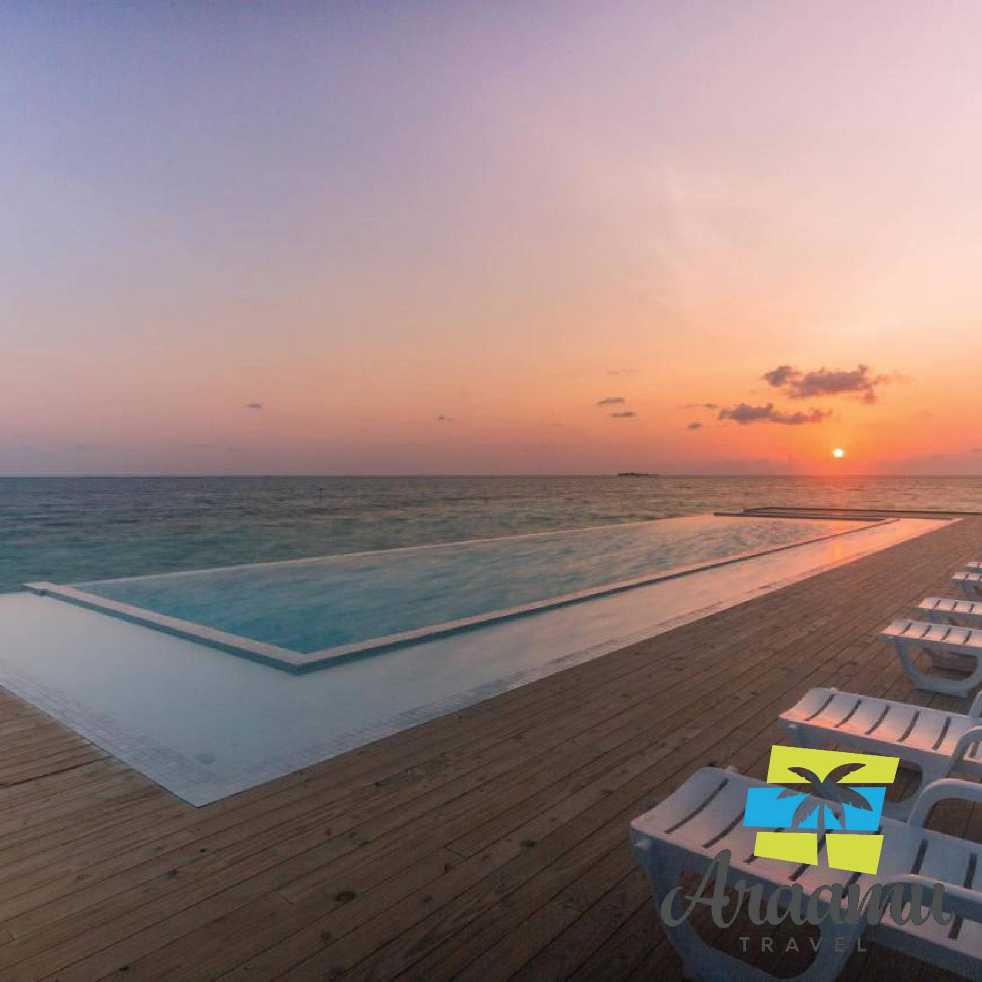 Maldív-szigetek, Sandies Bathala****